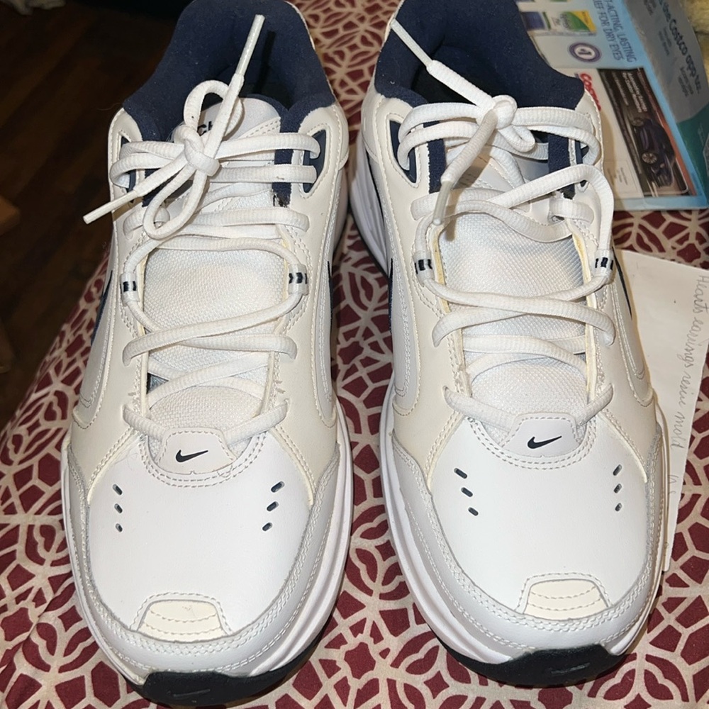 Nike Air Monarch IV (barely use)